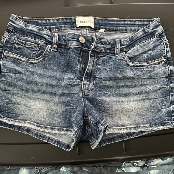 BKE Dark Blue Jean Shorts - Picture 1 of 2